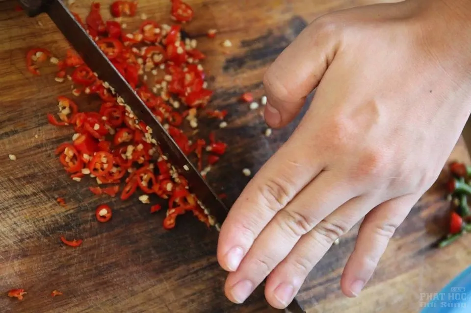 Nét đẹp giờ chấp tác của Tăng Ni sinh Trường TCPH Hà Nội image-1731921033701