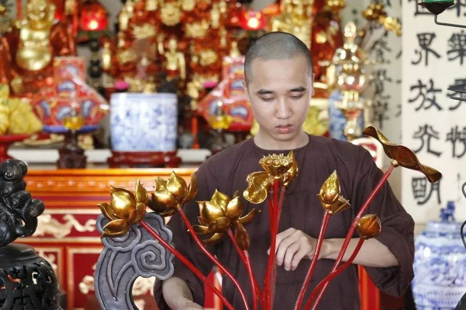 Nét đẹp giờ chấp tác của Tăng Ni sinh Trường TCPH Hà Nội image-1731921043095