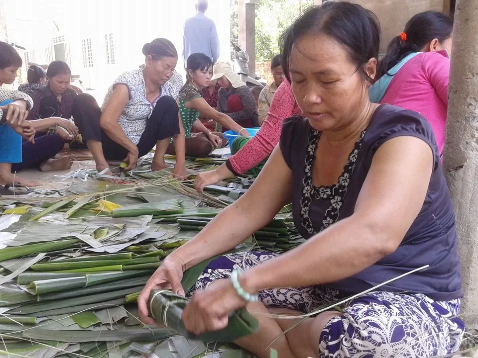 Ngày hội đi chùa Phước Trí gói bánh tét image-1731726617664