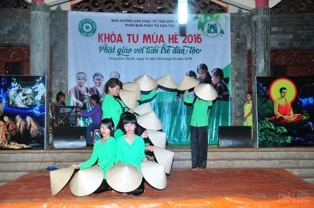 Ngày thứ 4: khóa tu mùa hè 2016 'Phật giáo với tuổi trẻ dân tộc' 12 Ngày thứ 4: khóa tu mùa hè 2016 'Phật giáo với tuổi trẻ dân tộc' image-1731747629580