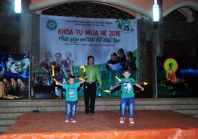 Ngày thứ 4: khóa tu mùa hè 2016 'Phật giáo với tuổi trẻ dân tộc' 18 Ngày thứ 4: khóa tu mùa hè 2016 'Phật giáo với tuổi trẻ dân tộc' image-1731747633041