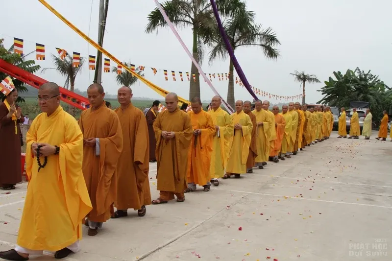 Nghệ An: Lễ bổ nhiệm ĐĐ. Thích Quảng Hội trụ trì chùa Long Hoa 7 Nghệ An: Lễ bổ nhiệm ĐĐ. Thích Quảng Hội trụ trì chùa Long Hoa image-1731942177737