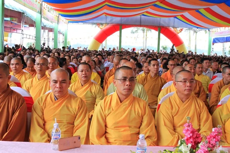 Nghệ An: Lễ bổ nhiệm ĐĐ. Thích Quảng Hội trụ trì chùa Long Hoa 20 Nghệ An: Lễ bổ nhiệm ĐĐ. Thích Quảng Hội trụ trì chùa Long Hoa image-1731942189996