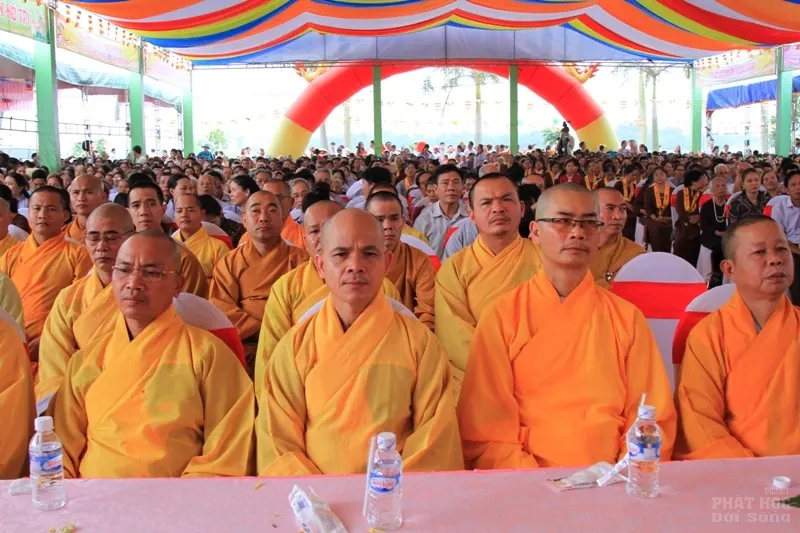 Nghệ An: Lễ bổ nhiệm ĐĐ. Thích Quảng Hội trụ trì chùa Long Hoa 21 Nghệ An: Lễ bổ nhiệm ĐĐ. Thích Quảng Hội trụ trì chùa Long Hoa image-1731942190956