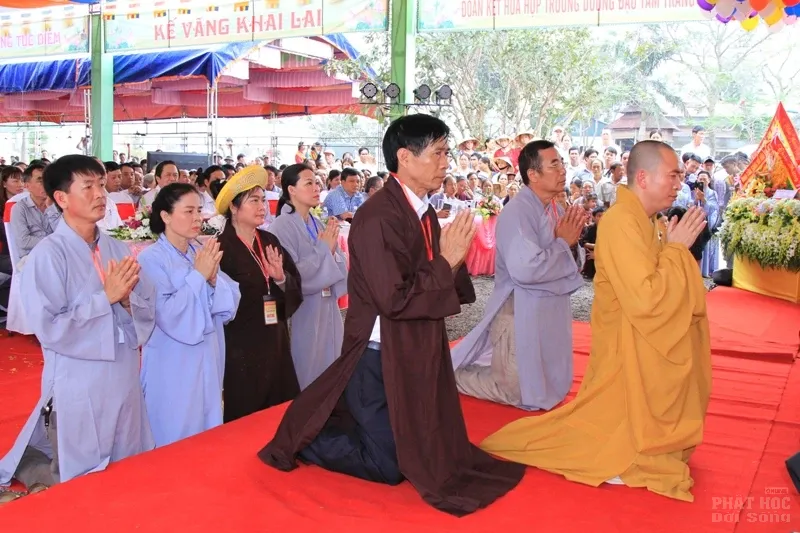 Nghệ An: Lễ bổ nhiệm ĐĐ. Thích Quảng Hội trụ trì chùa Long Hoa image-1731942199186