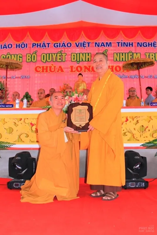 Nghệ An: Lễ bổ nhiệm ĐĐ. Thích Quảng Hội trụ trì chùa Long Hoa image-1731942200035