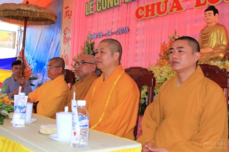 Nghệ An: Lễ bổ nhiệm ĐĐ. Thích Quảng Hội trụ trì chùa Long Hoa 38 Nghệ An: Lễ bổ nhiệm ĐĐ. Thích Quảng Hội trụ trì chùa Long Hoa image-1731942205980