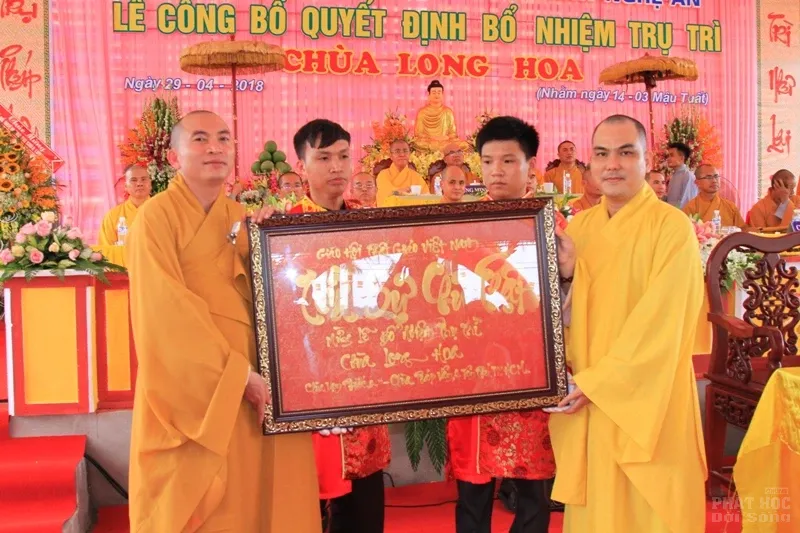 Nghệ An: Lễ bổ nhiệm ĐĐ. Thích Quảng Hội trụ trì chùa Long Hoa image-1731942224724