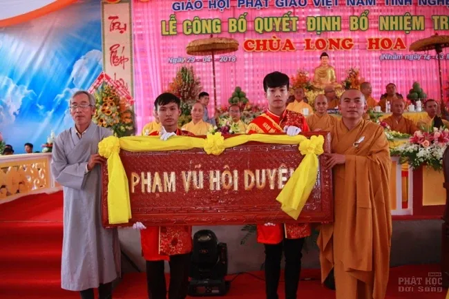 Nghệ An: Lễ bổ nhiệm ĐĐ. Thích Quảng Hội trụ trì chùa Long Hoa image-1731942230631