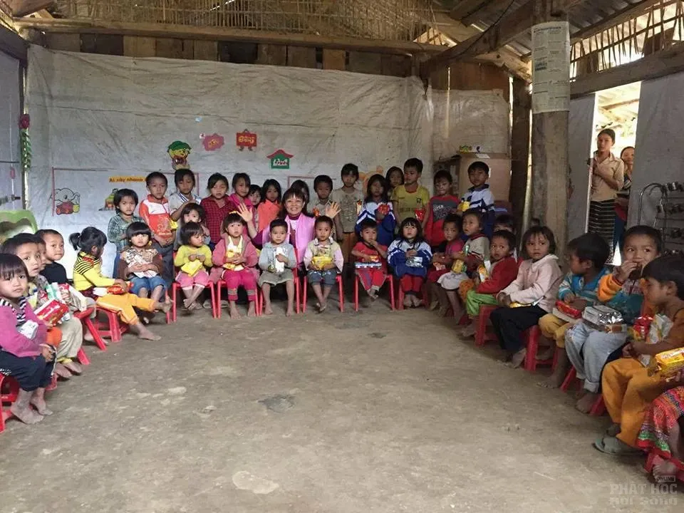 Trường mầm non Bản Huồi Hốc đơn sơ.  Nghệ An: Lễ động thổ xây trường mầm non Bản Huổi Hốc image-1732288921190