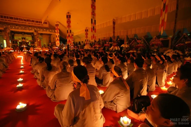 Nghe lời di huấn' của cố HT. Thích Quang Đạo tại đêm thắp nến tri ân image-1732292385491