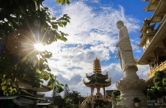 Ngôi chùa có chánh điện cao nhất Việt Nam ở Sài Gòn image-1731945109860
