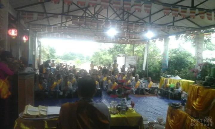 Dâng y vu lan Người dân xã Xích Thổ, Nho Quan , Ninh Bình dâng y ca sa và thiện nguyện trong mùa tự tứ tại chùa Phổ Hiền image-1731940149206