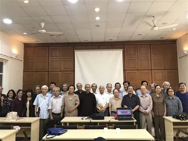 Người Việt chủ nhân của dịch học và chữ Vuông - TT Thích Viên Như image-1731935372155