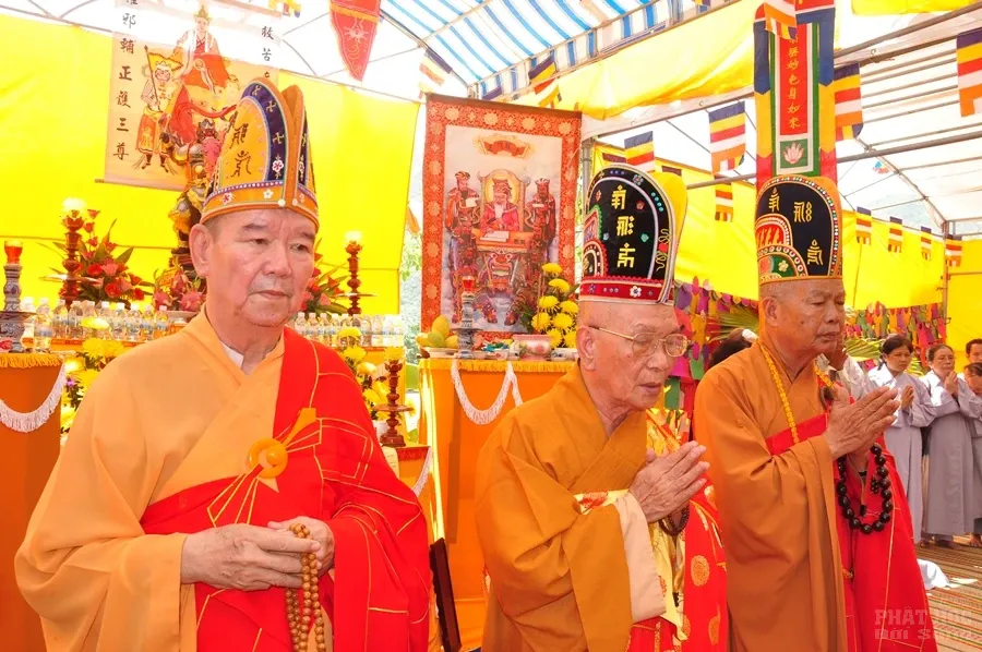 Nha Trang: Lễ Lạc Thành chùa Nghĩa Sơn 4 Nha Trang: Lễ Lạc Thành chùa Nghĩa Sơn image-1731935016856