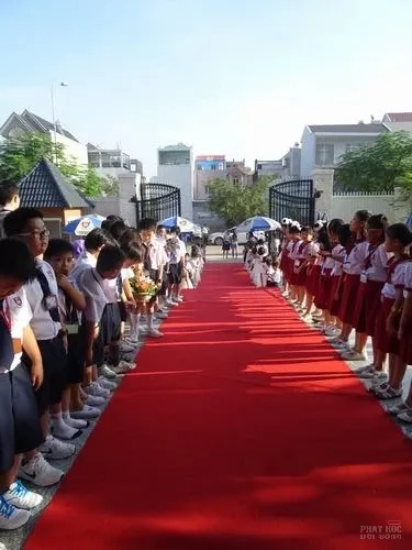 Nhân ngày 20-11 viết về người lái đò 3 Nhân ngày 20-11 viết về người lái đò image-1731932839869