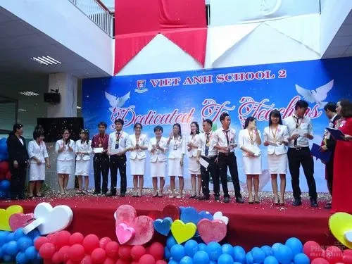 Nhân ngày 20-11 viết về người lái đò 6 Nhân ngày 20-11 viết về người lái đò image-1731932841583