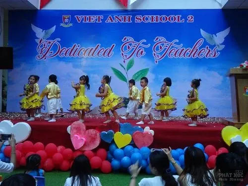 Nhân ngày 20-11 viết về người lái đò 18 Nhân ngày 20-11 viết về người lái đò image-1731932847930