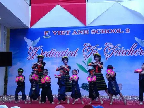 Nhân ngày 20-11 viết về người lái đò 23 Nhân ngày 20-11 viết về người lái đò image-1731932850596