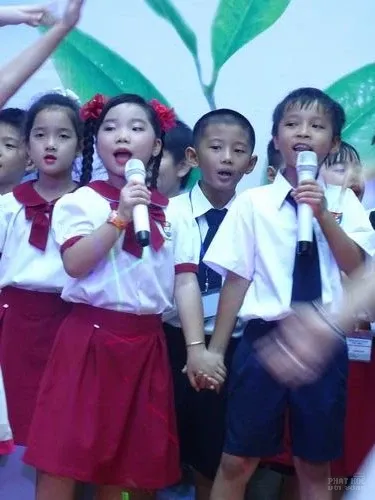 Nhân ngày 20-11 viết về người lái đò 26 Nhân ngày 20-11 viết về người lái đò image-1731932852270