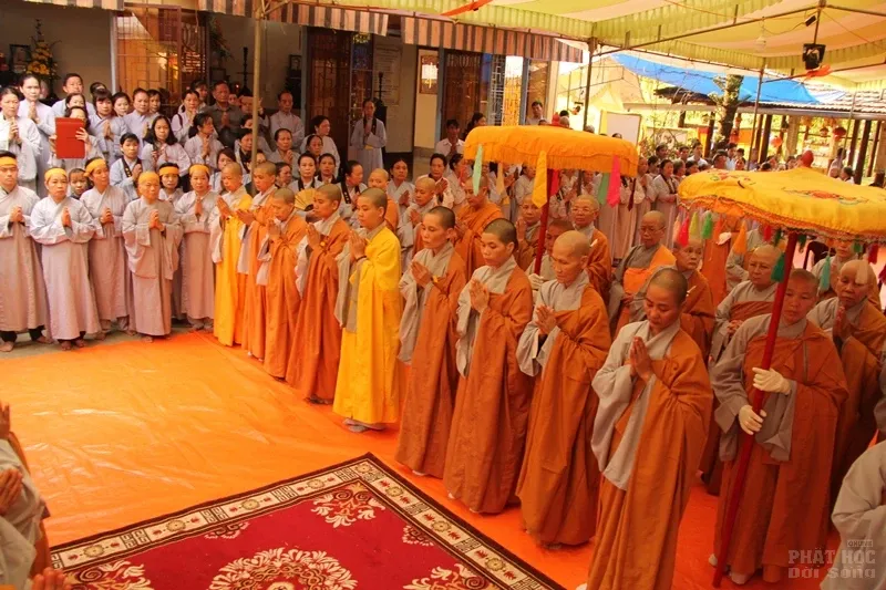 Nhập Bảo tháp Ni trưởng Thích Nữ Như Niệm nguyên phó BTS PG huyện Định Quán 2 Nhập Bảo tháp Ni trưởng Thích Nữ Như Niệm nguyên phó BTS PG huyện Định Quán image-1731942694749