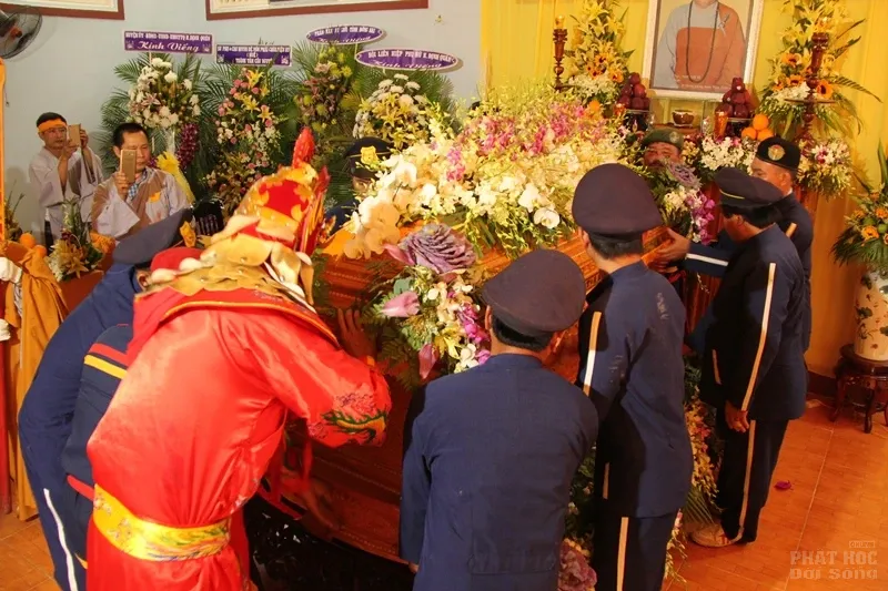 Nhập Bảo tháp Ni trưởng Thích Nữ Như Niệm nguyên phó BTS PG huyện Định Quán 19 Nhập Bảo tháp Ni trưởng Thích Nữ Như Niệm nguyên phó BTS PG huyện Định Quán image-1731942711155