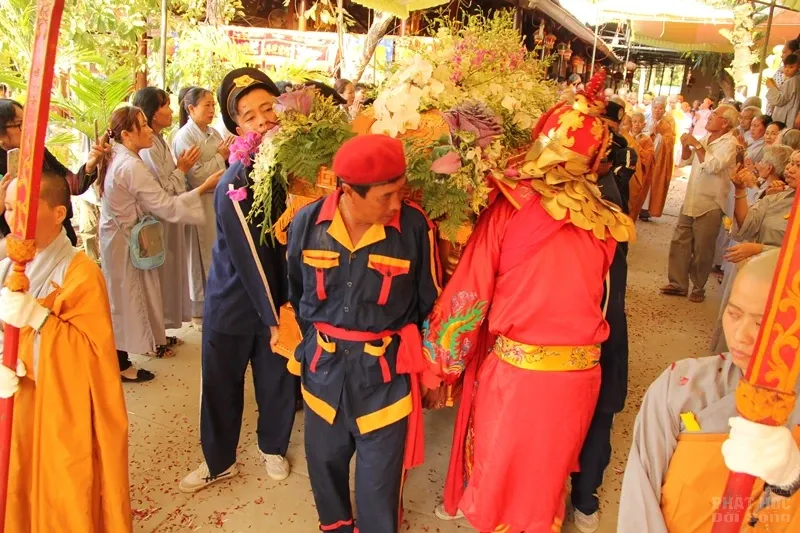 Nhập Bảo tháp Ni trưởng Thích Nữ Như Niệm nguyên phó BTS PG huyện Định Quán 20 Nhập Bảo tháp Ni trưởng Thích Nữ Như Niệm nguyên phó BTS PG huyện Định Quán image-1731942712186