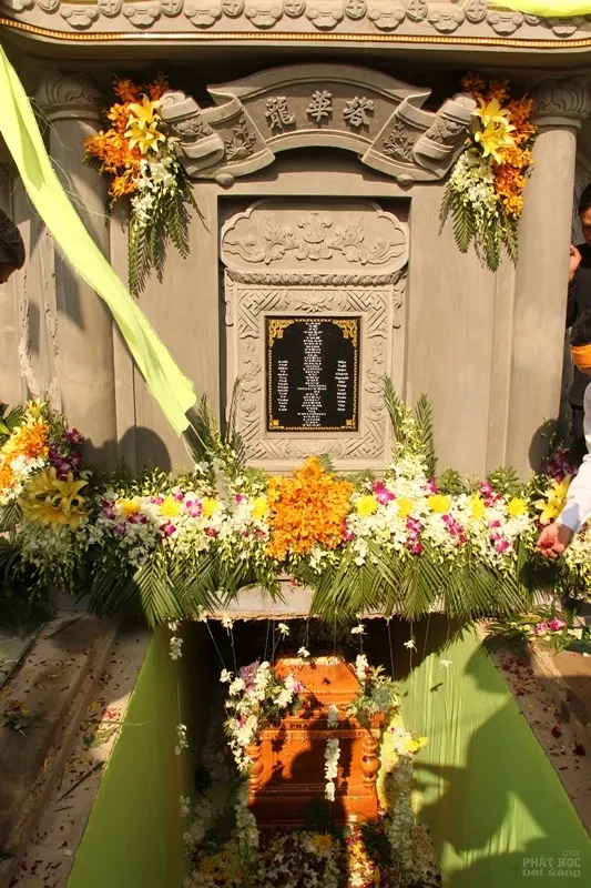 Nhập Bảo tháp Ni trưởng Thích Nữ Như Niệm nguyên phó BTS PG huyện Định Quán 26 Nhập Bảo tháp Ni trưởng Thích Nữ Như Niệm nguyên phó BTS PG huyện Định Quán image-1731942718325