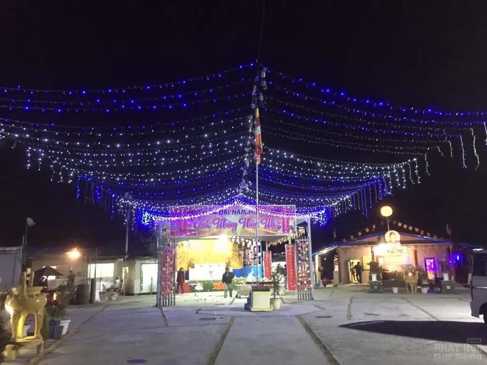 Nhật Bản: Không khí đón xuân 2017 tại Chùa Hòa Lạc Kobe image-1731932959895