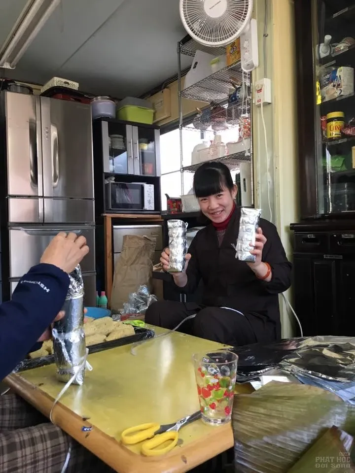 Nhật Bản: Không khí đón xuân 2017 tại Chùa Hòa Lạc Kobe image-1731932968083