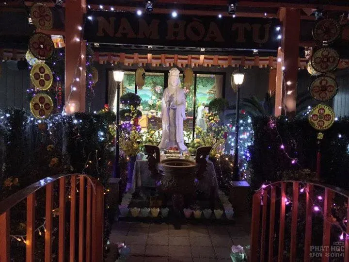 Nhật Bản: Không khí đón xuân 2017 tại Chùa Hòa Lạc Kobe image-1731932968917