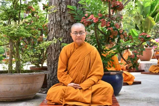 Những người con gái Phật đang thực hành pháp môn Giới – Định - Tuệ image-1731944680546