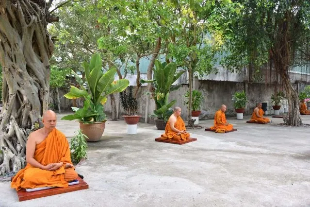 Những người con gái Phật đang thực hành pháp môn Giới – Định - Tuệ image-1731944689030