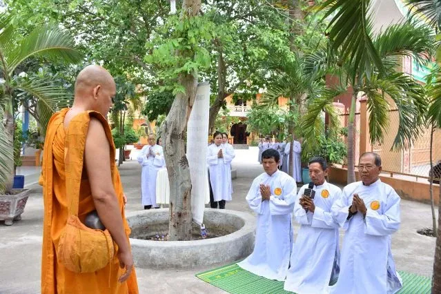Những người con gái Phật đang thực hành pháp môn Giới – Định - Tuệ image-1731944699571