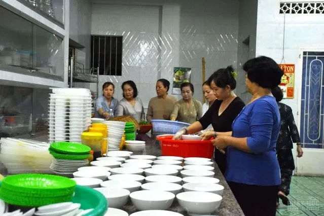 Những người con gái Phật đang thực hành pháp môn Giới – Định - Tuệ image-1731944706231