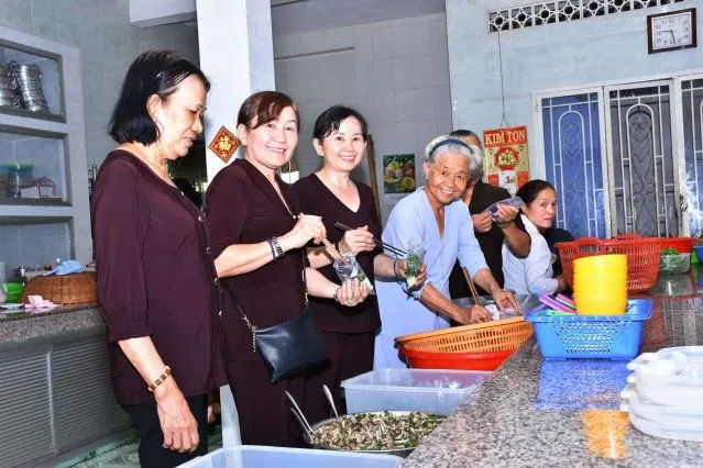 Những người con gái Phật đang thực hành pháp môn Giới – Định - Tuệ image-1731944711028