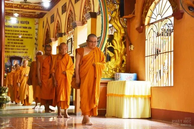 Những người con gái Phật đang thực hành pháp môn Giới – Định - Tuệ image-1731944713121