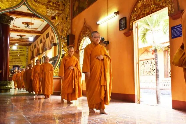 Những người con gái Phật đang thực hành pháp môn Giới – Định - Tuệ image-1731944714415