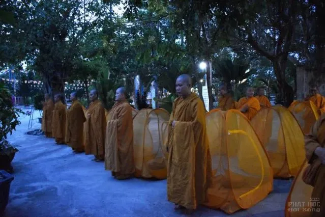 Những người con gái Phật đang thực hành pháp môn Giới – Định - Tuệ image-1731944715120