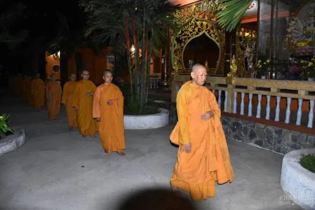 Những người con gái Phật đang thực hành pháp môn Giới – Định - Tuệ image-1731944718943