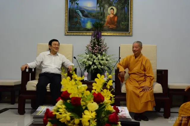 Ông Trương Tấn Sang thăm Học viện PGVN tại TP. HCM image-1732291741861