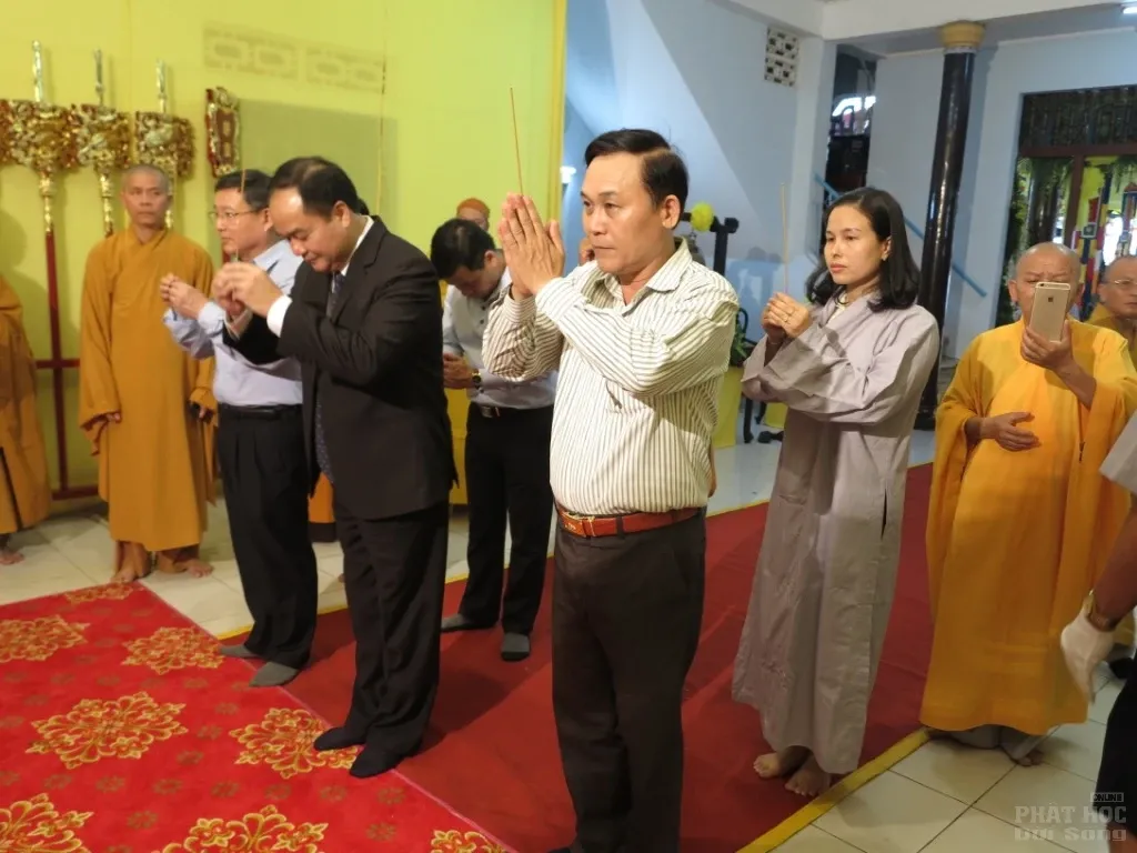 Phái đoàn Chủ tịch nước Việt Nam viếng tang HT Thích Trí Tâm image-1731939630170