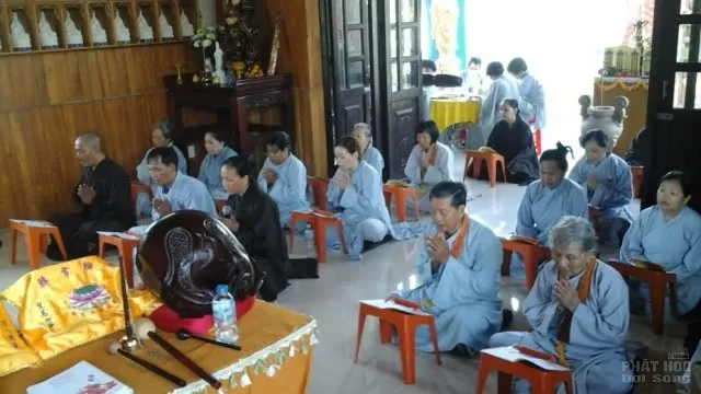 Pháp hội Trung Phong Tam Thời Hệ Niệm tại Tu viện Quảng Giác image-1732288493037