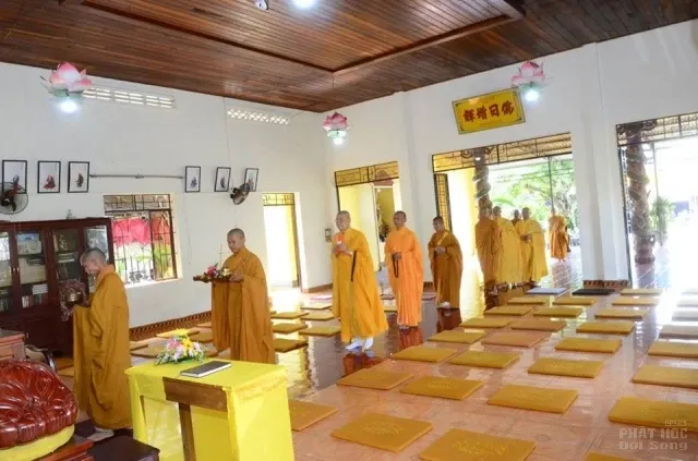 Phật giáo Đăk Nông tác pháp An Cư Kiết Hạ 2018 tại Chùa Hoa Nghiêm 8 Phật giáo Đăk Nông tác pháp An Cư Kiết Hạ 2018 tại Chùa Hoa Nghiêm image-1732292799184
