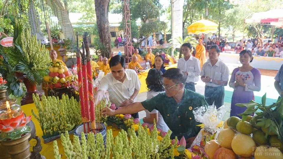 Phật giáo huyện Bù Đăng mừng Đại lễ Phật đản lần thứ 2642 image-1731945841396