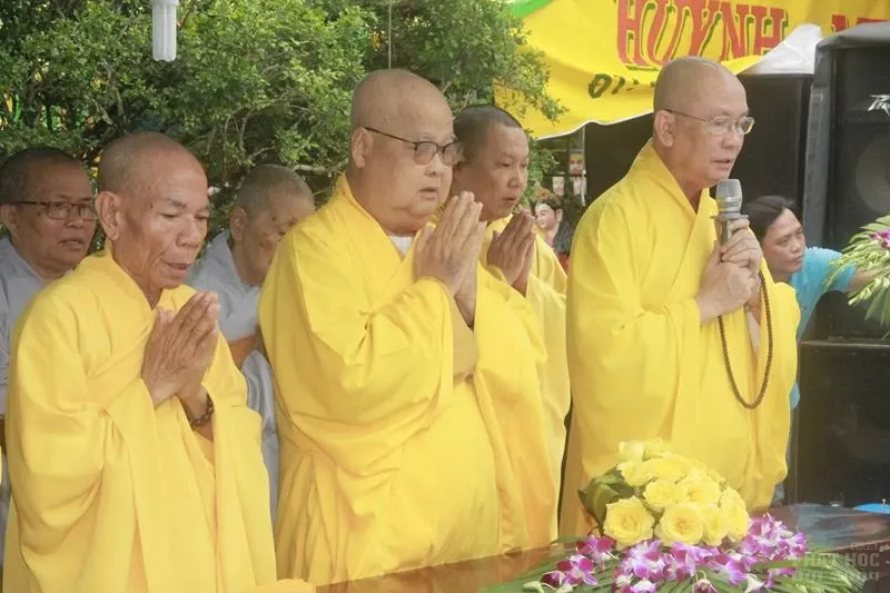 Phật giáo huyện Cao Lãnh mừng Đại lễ Phật đản PL 2562 image-1732292342387