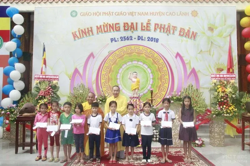 Phật giáo huyện Cao Lãnh mừng Đại lễ Phật đản PL 2562 image-1732292350965