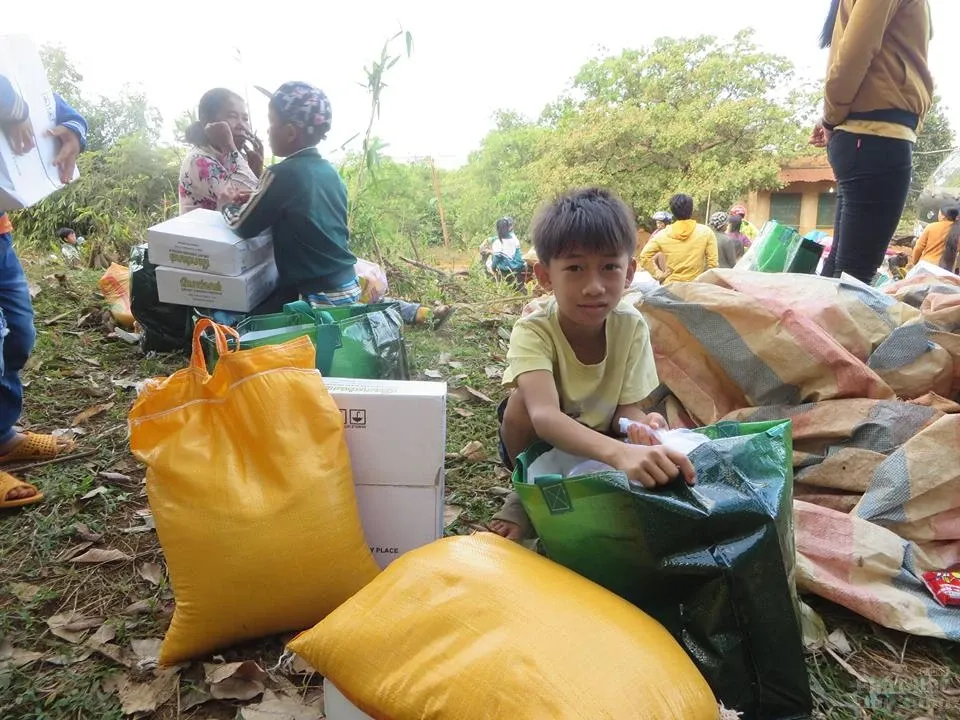 Phật giáo huyện Đăk Rlấp tặng quà tết tại xã Đăk Ngo image-1732289138862