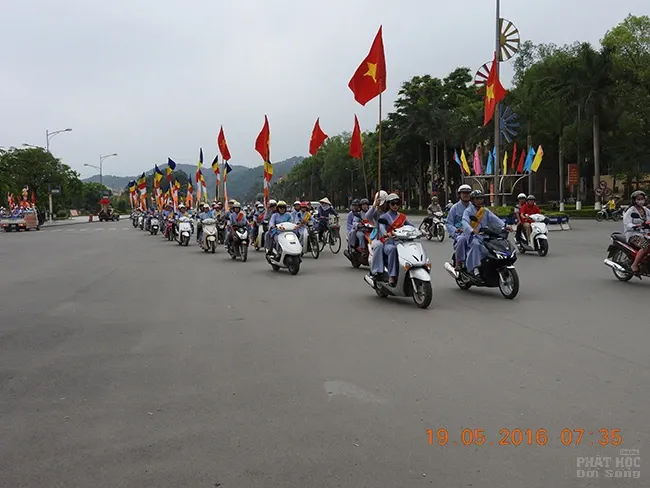 Phật giáo Lạng Sơn diễu hành xe hoa đặc biệt tại Việt Nam 6 Phật giáo Lạng Sơn diễu hành xe hoa đặc biệt tại Việt Nam image-1731747107176