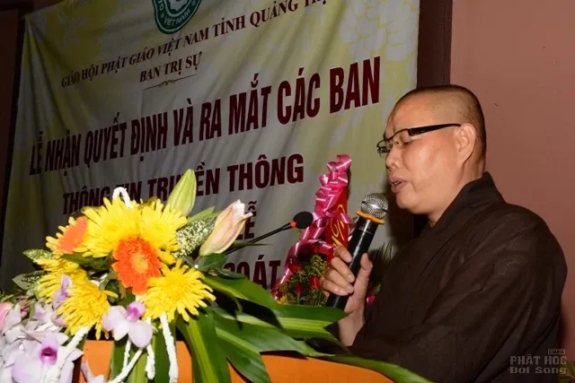 Phật giáo Quảng Trị nhận quyết định và ra mắt các ban, ngành 2 Phật giáo Quảng Trị nhận quyết định và ra mắt các ban, ngành image-1731938640275
